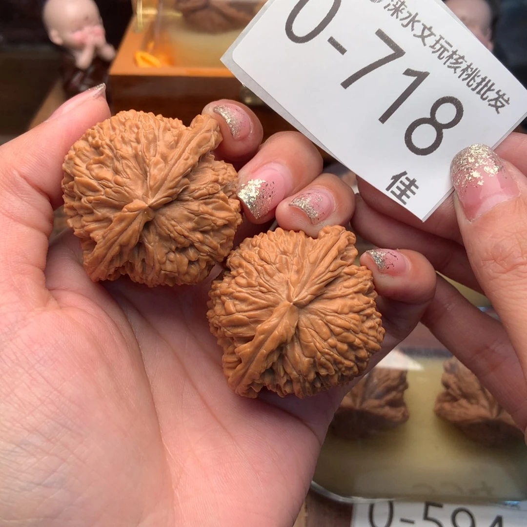 文玩核桃把件45闷白