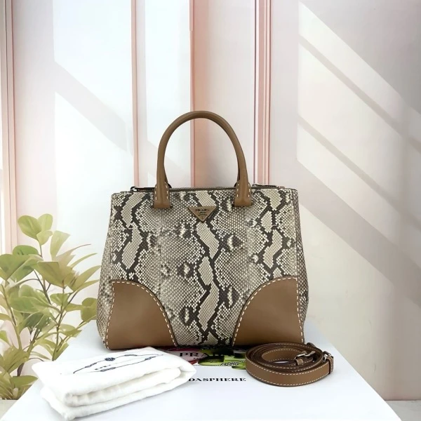 包包/普拉达/95新/250119QR0025