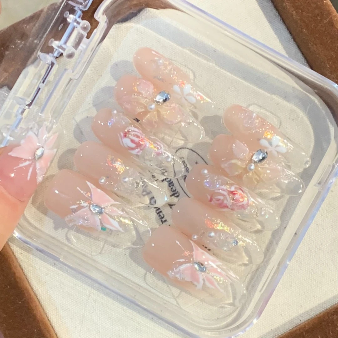 【黑马】一定要买！纯手工穿戴甲