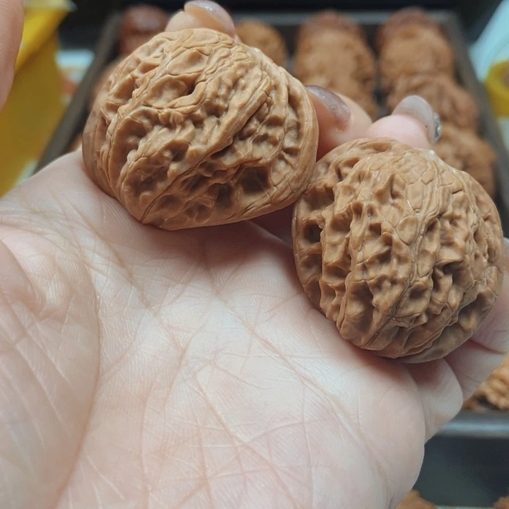 文玩核桃吊坠磨盘