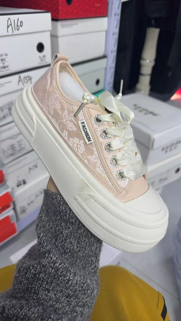 A168厚底板鞋女鞋帆布