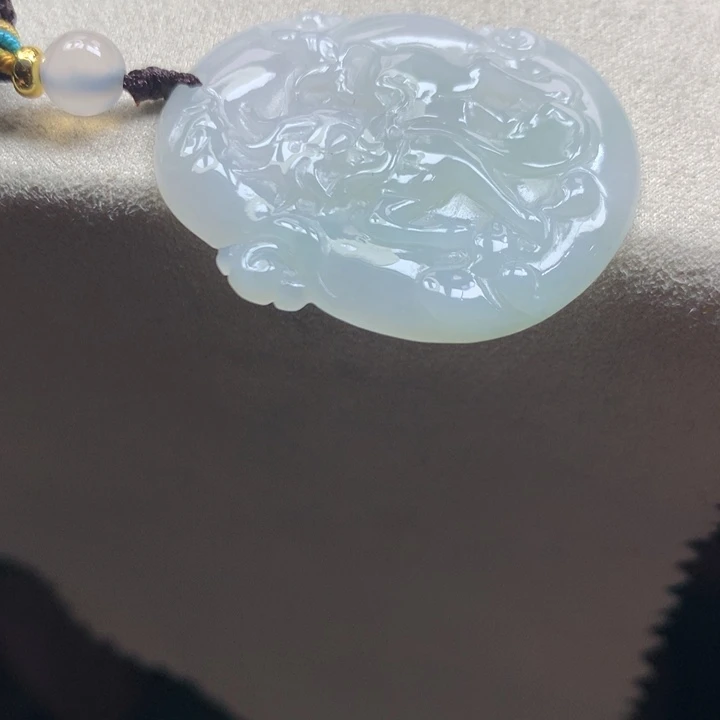 翡翠颈饰未镶嵌吊坠