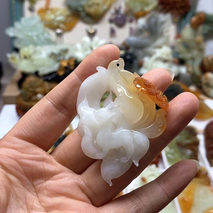 未镶嵌蛇纹石玉颈饰