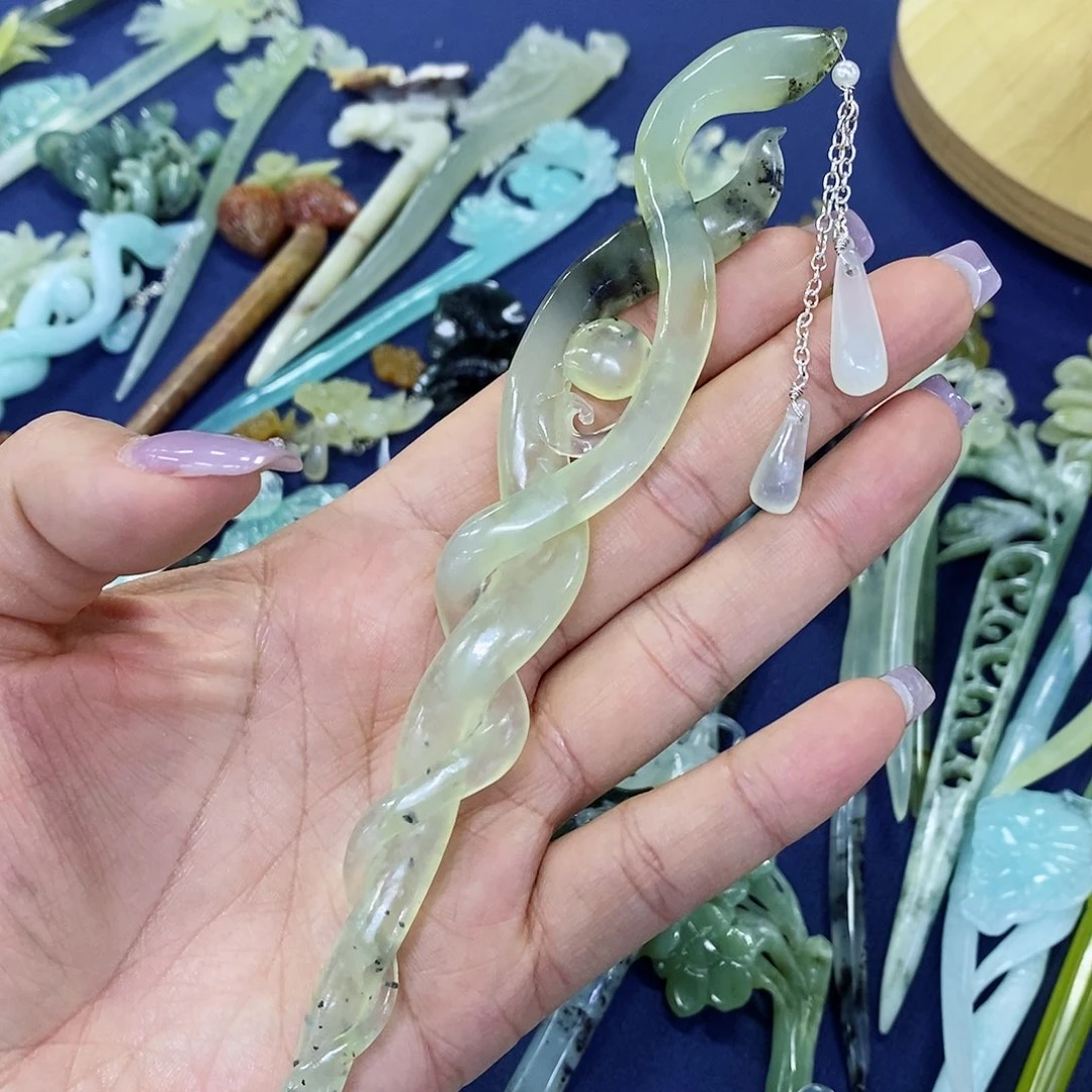 蛇纹石玉发簪未镶嵌