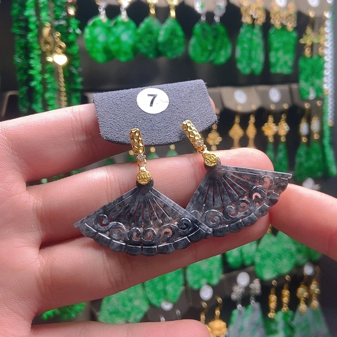 翡翠未镶嵌耳饰翡翠