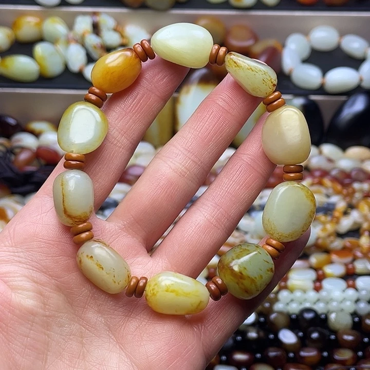 军***＊和田玉未镶嵌手串