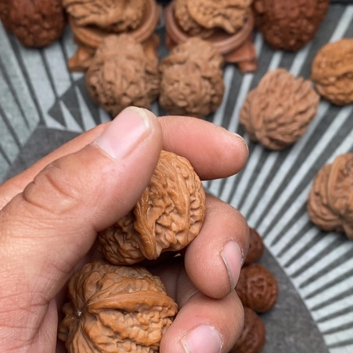 文玩核桃把件盘***空白狮子