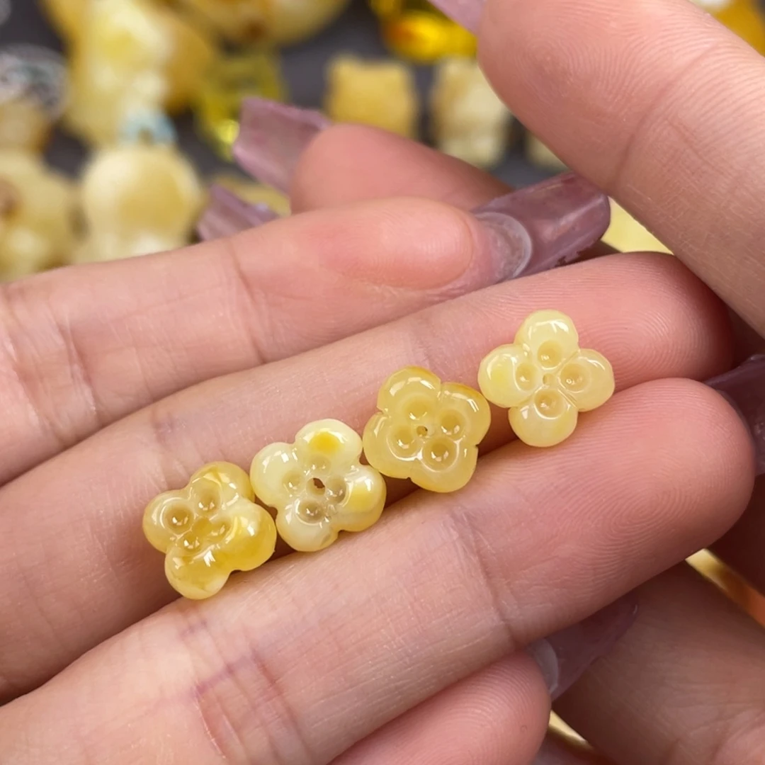 琥珀裸石未镶嵌蜜蜡