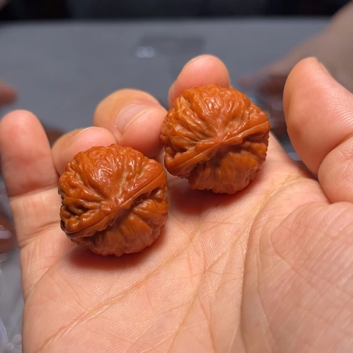 文玩核桃吊坠绣球4889
