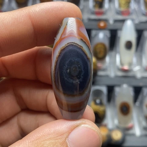 未镶嵌玛瑙/玉髓珠宝奇石