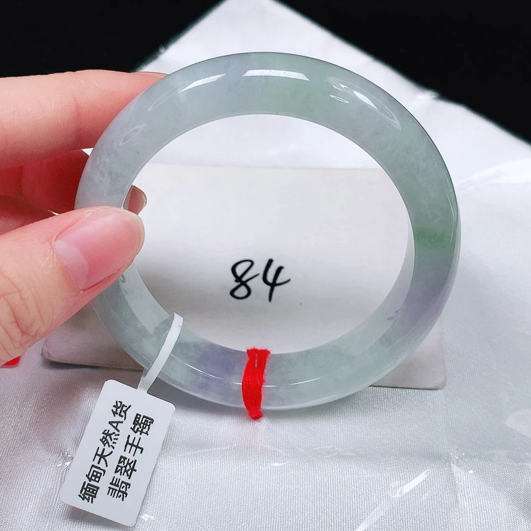 翡翠手镯未镶嵌翡翠手镯未镶嵌