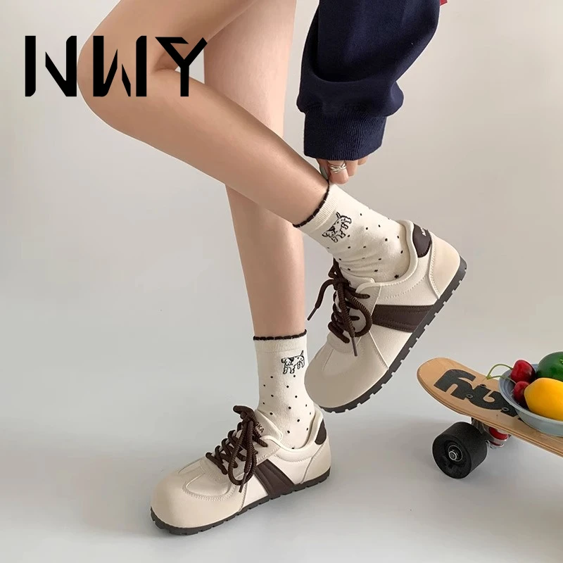 休闲复古通勤2025新款秋夏轻便薄底运动百搭圆头平底泡芙女德训鞋