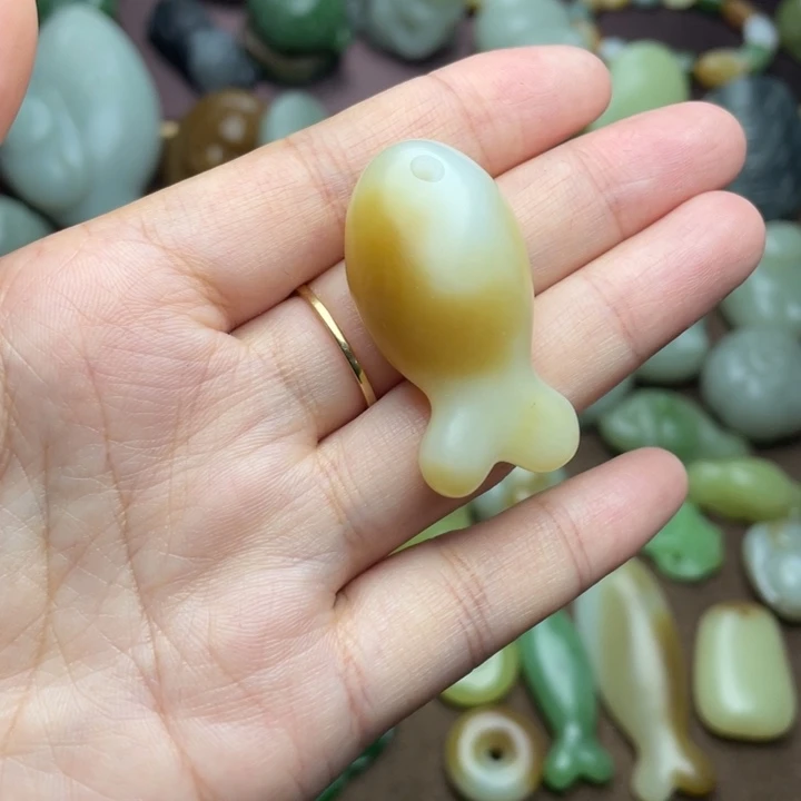 【闪购商品】颈饰未镶嵌和田玉君****j