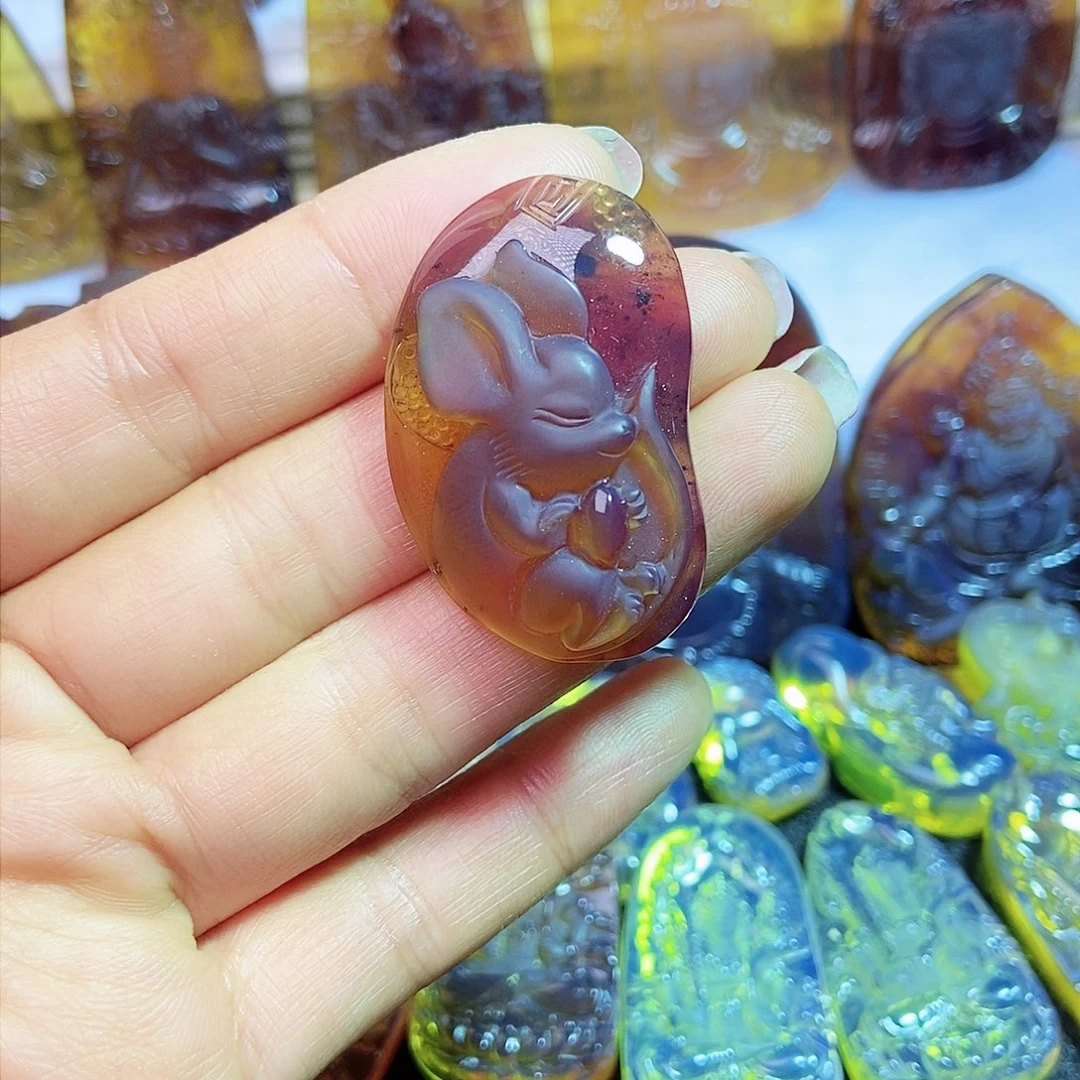 琥珀颈饰未镶嵌鼠