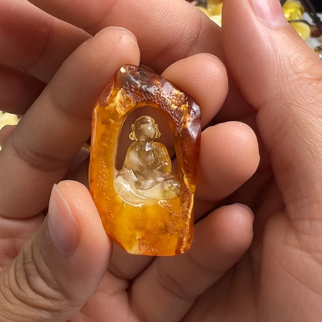 琥珀未镶嵌裸石琥珀