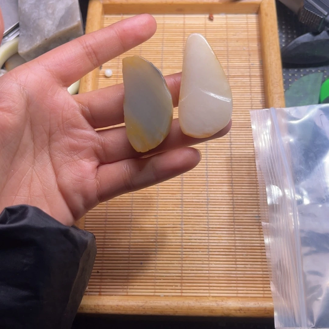 未镶嵌和田玉车挂