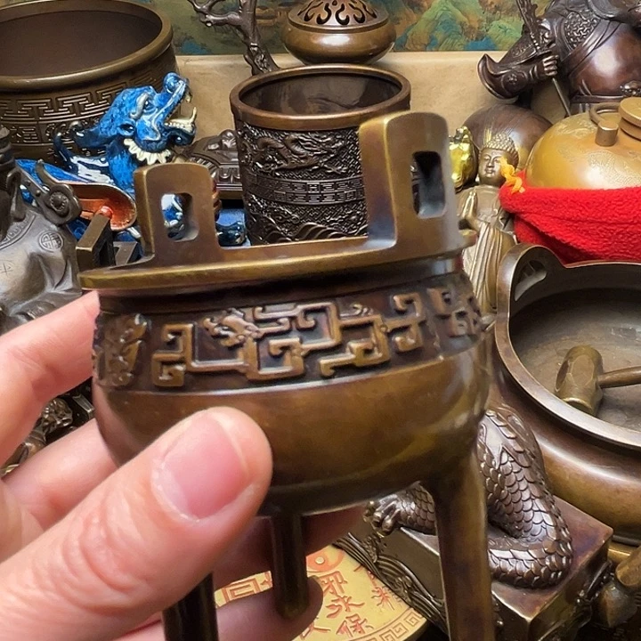 精美铜器批发档口