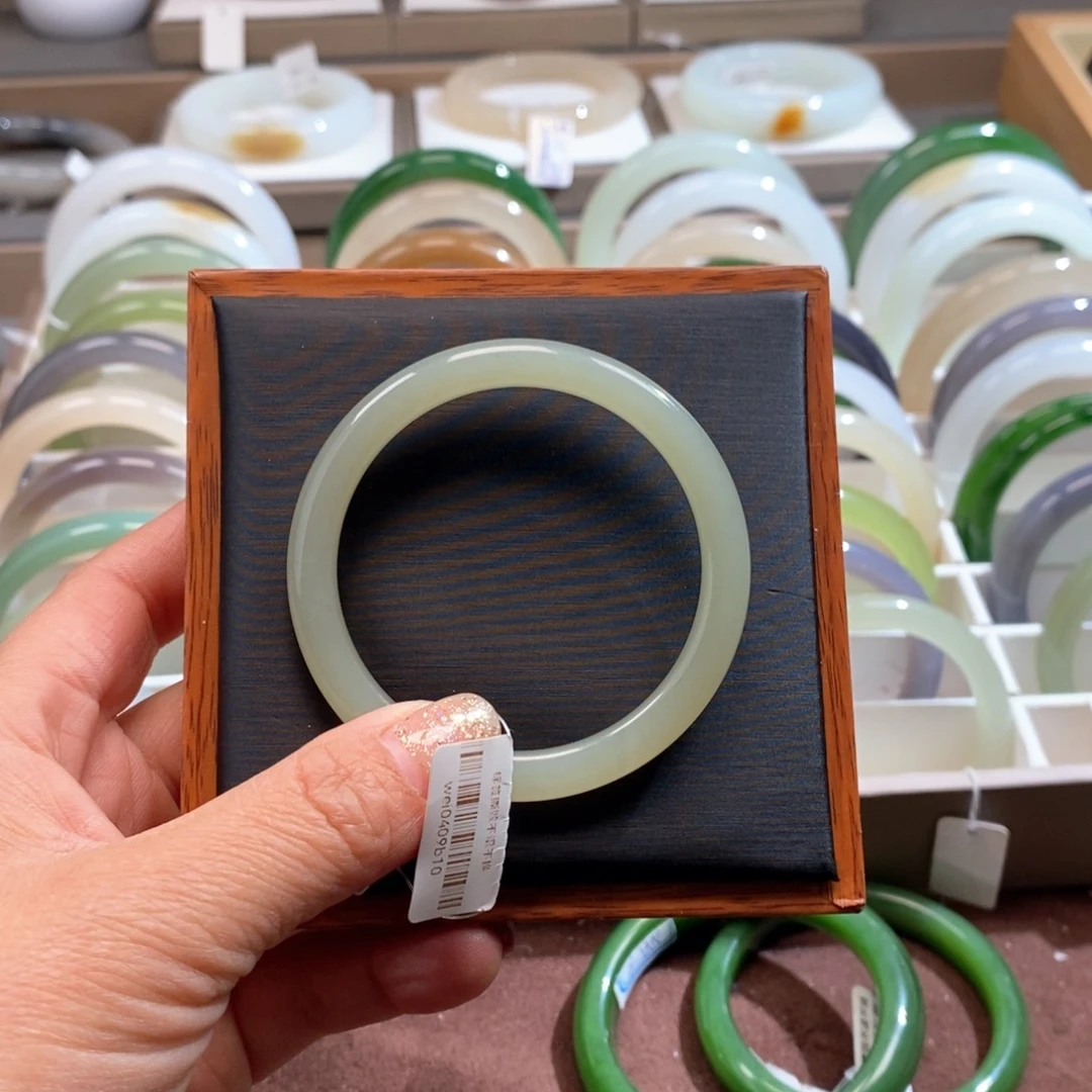 和田玉手镯未镶嵌晴水美人条51.52