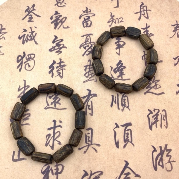 沉香沉香手串-多样性发一-250609024【尺寸约8*19mm】