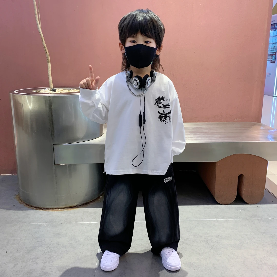 男童春秋季套装2025新款儿童洋气长袖衣服帅气男孩卫衣休闲两件套