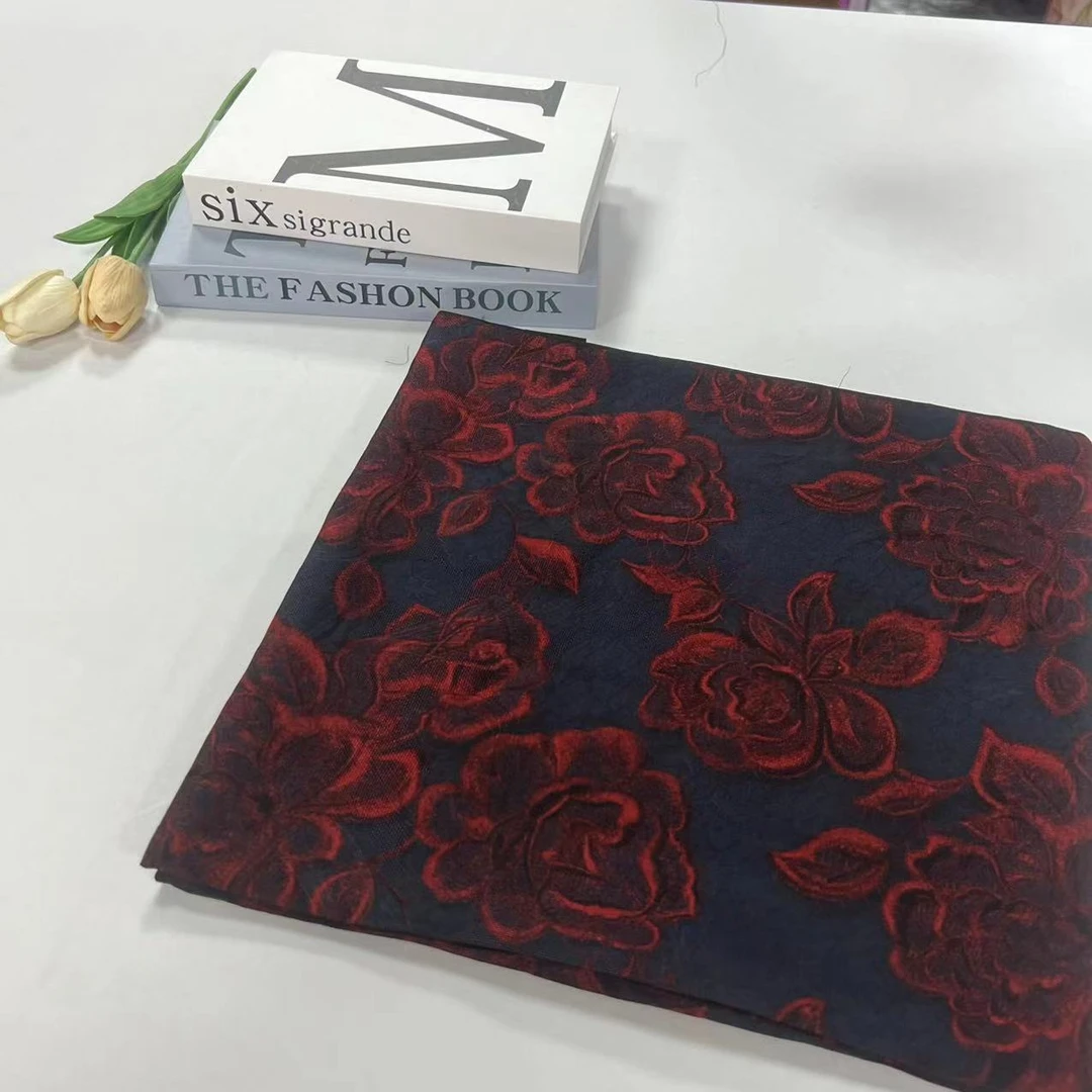 140香云纱方巾-浴火玫瑰 苏罗135cm丝巾