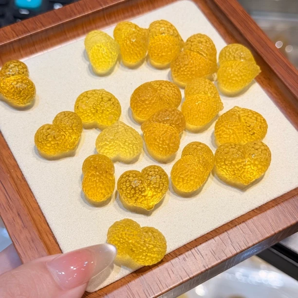 【屁桃爱心】 克价 要几克拍几单 2克起 全品精挑无暇