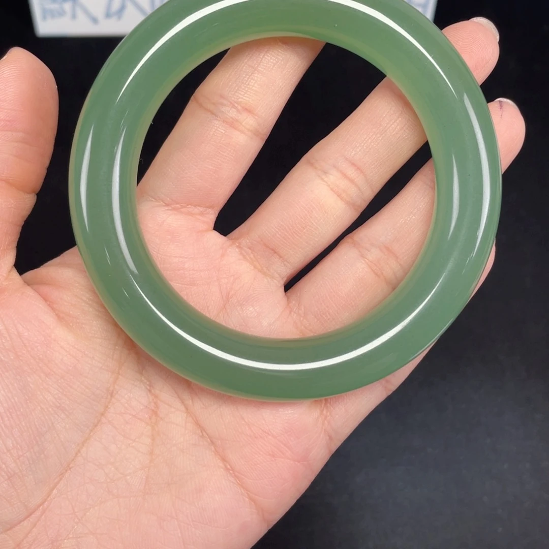 未镶嵌东陵玉胖圆001石英质玉