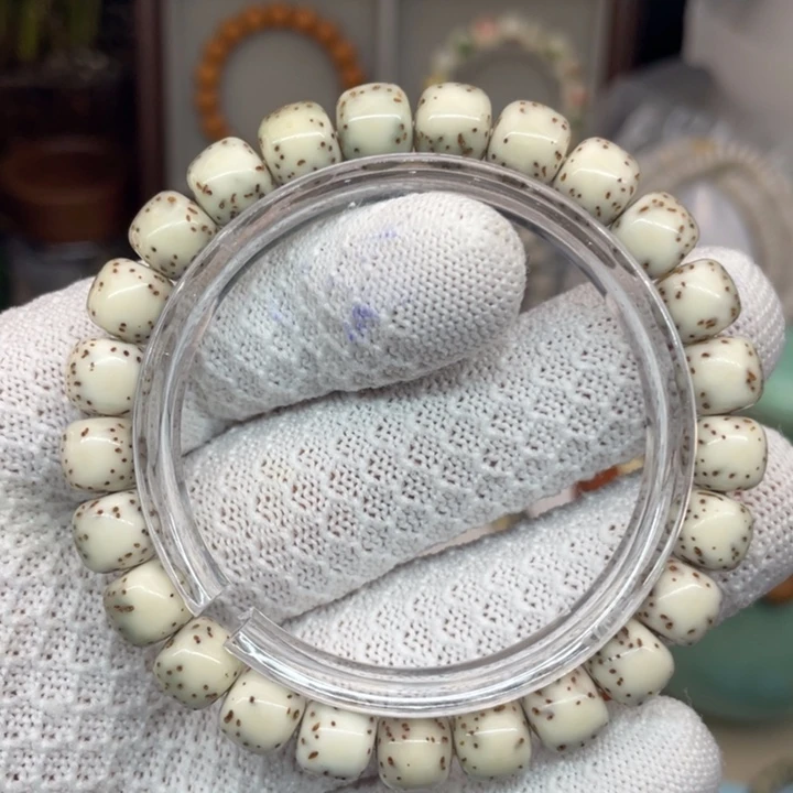 星月菩提手串河豚