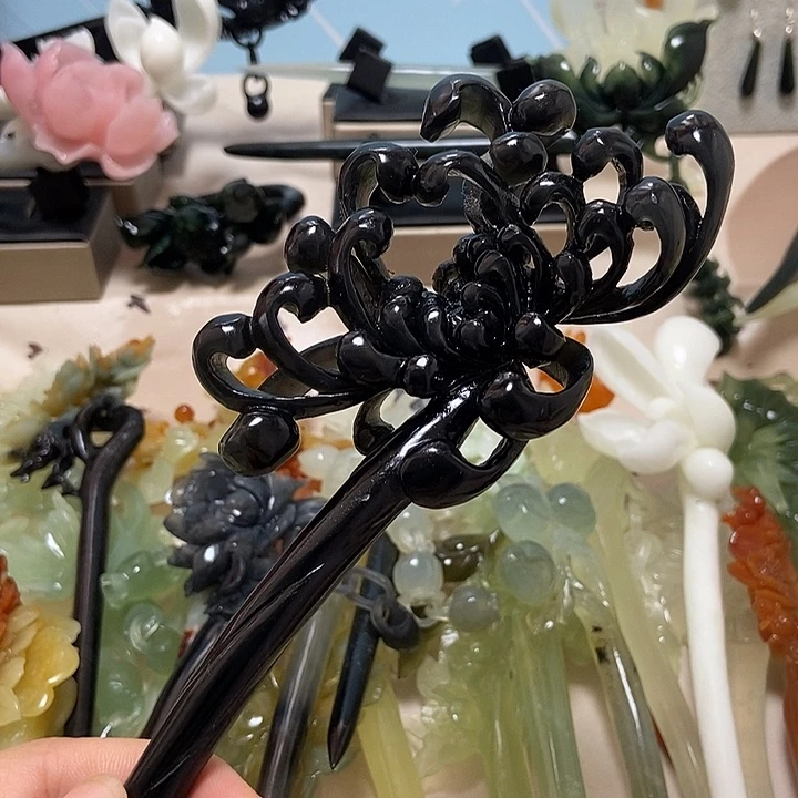 会***鱼蛇纹石玉未镶嵌发簪