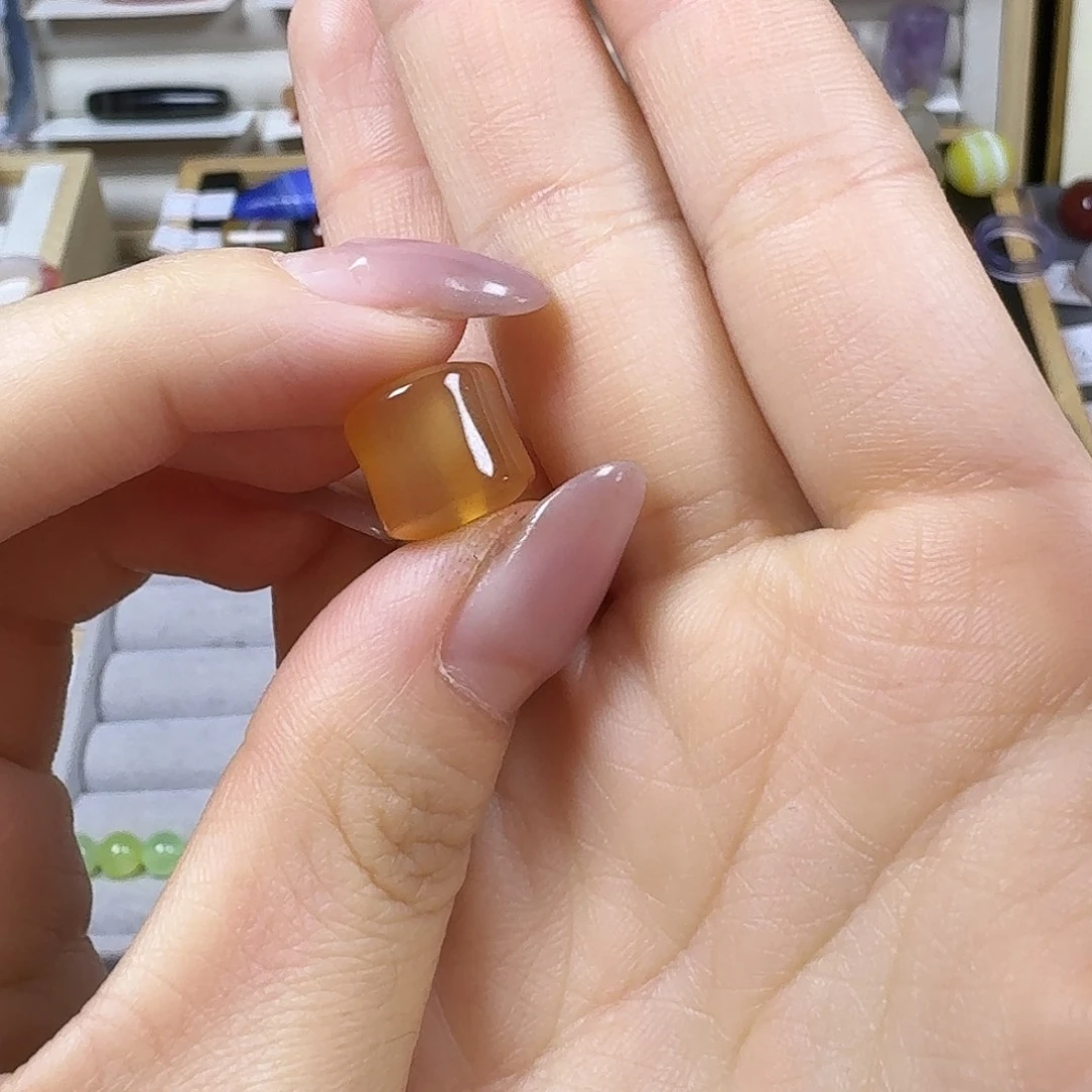 ****年玛瑙/玉髓未镶嵌颈饰