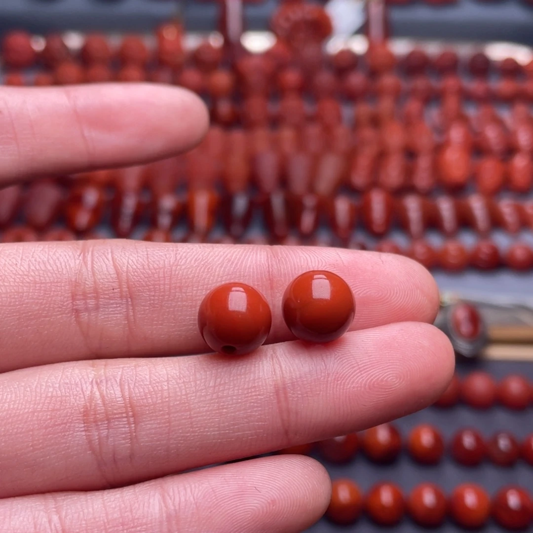 南红玛瑙未镶嵌其他W9➕瓦西偏锦红圆珠一对