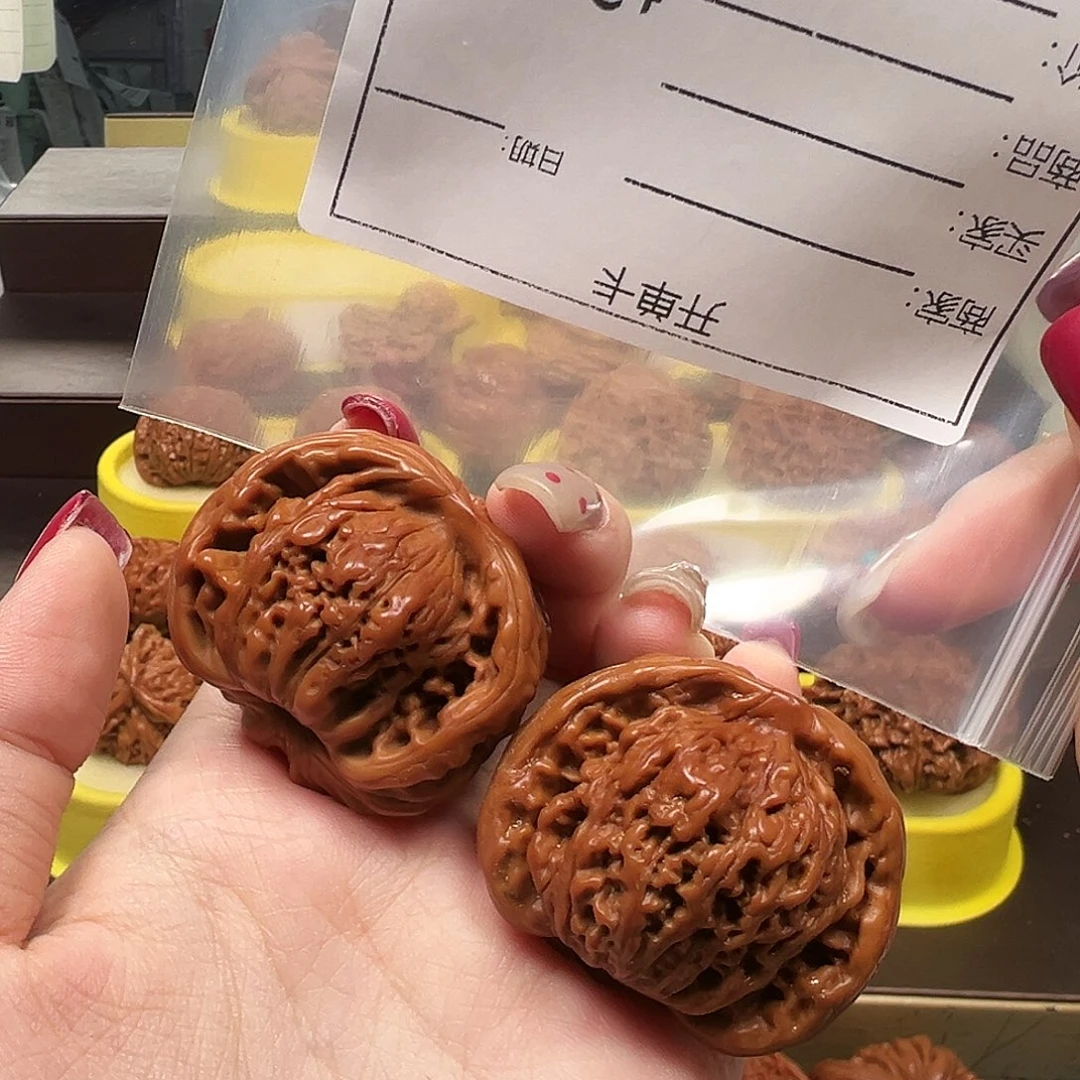 2***5文玩核桃手把件蛇头