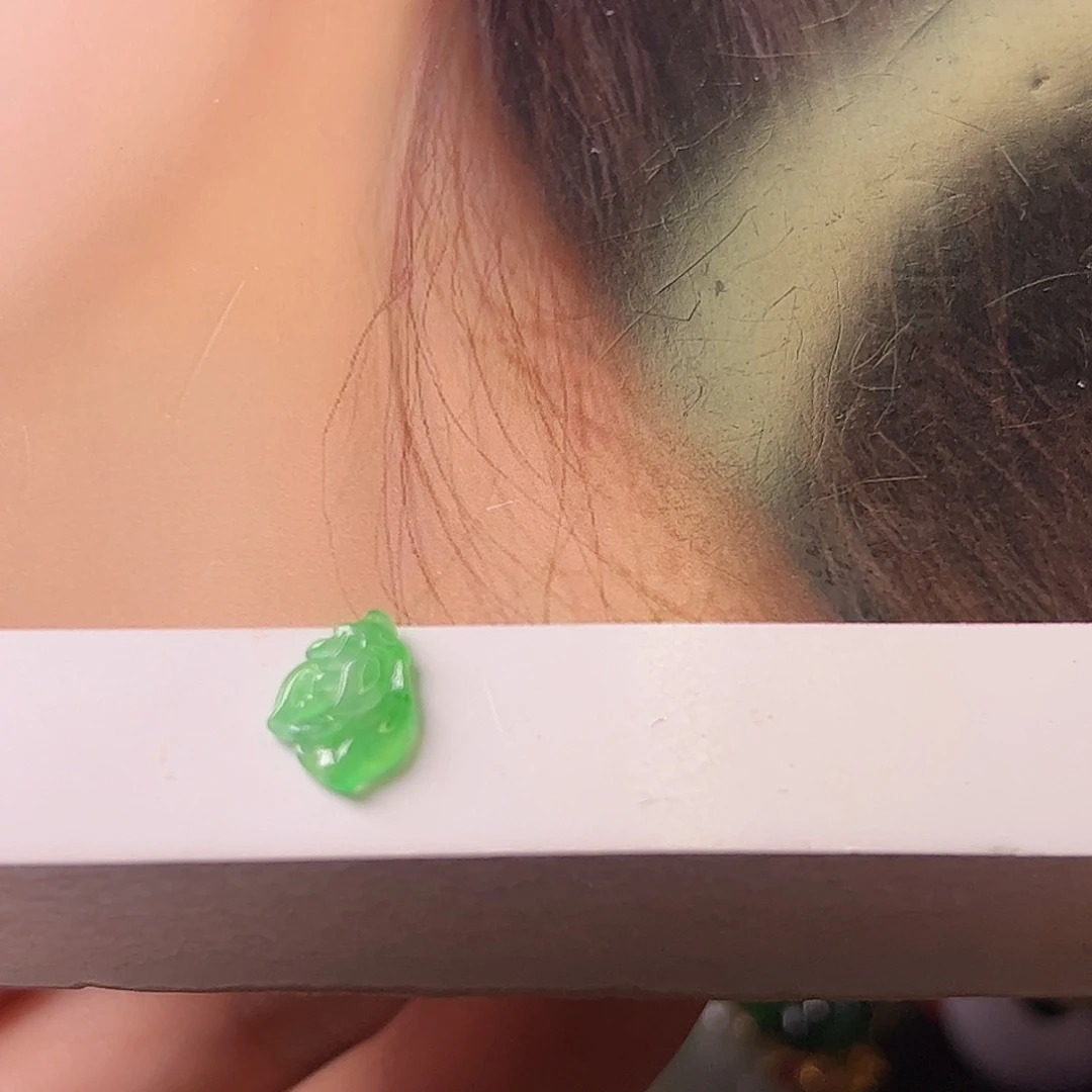 用***1定制翡翠未镶嵌项坠
