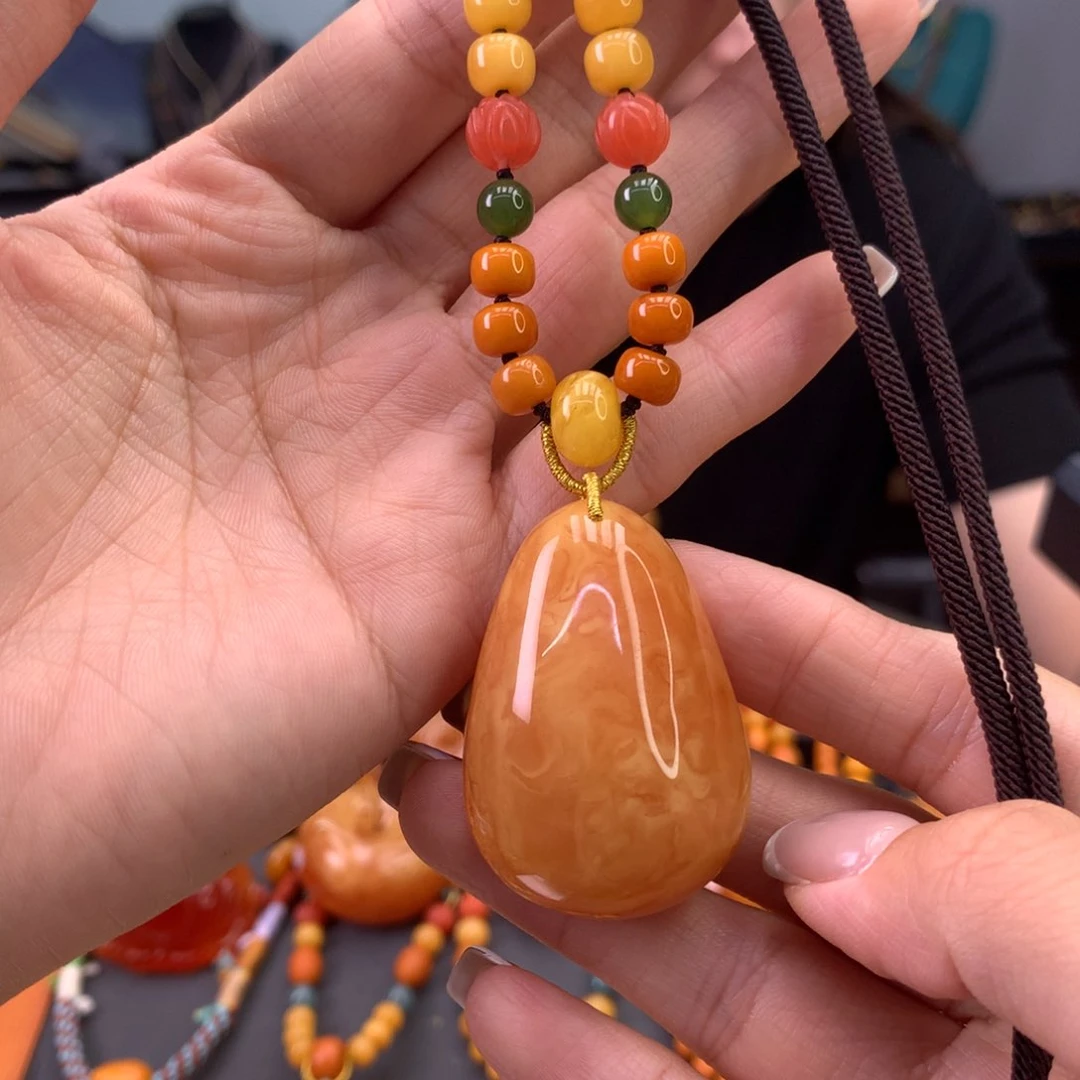 未镶嵌颈饰蜜蜡天然