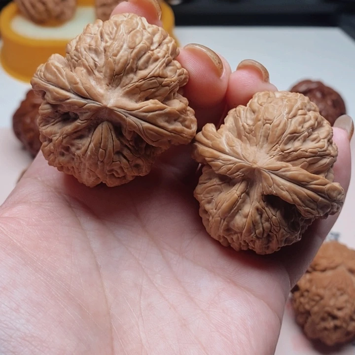 把件文玩核桃子*楠红锦鲤43