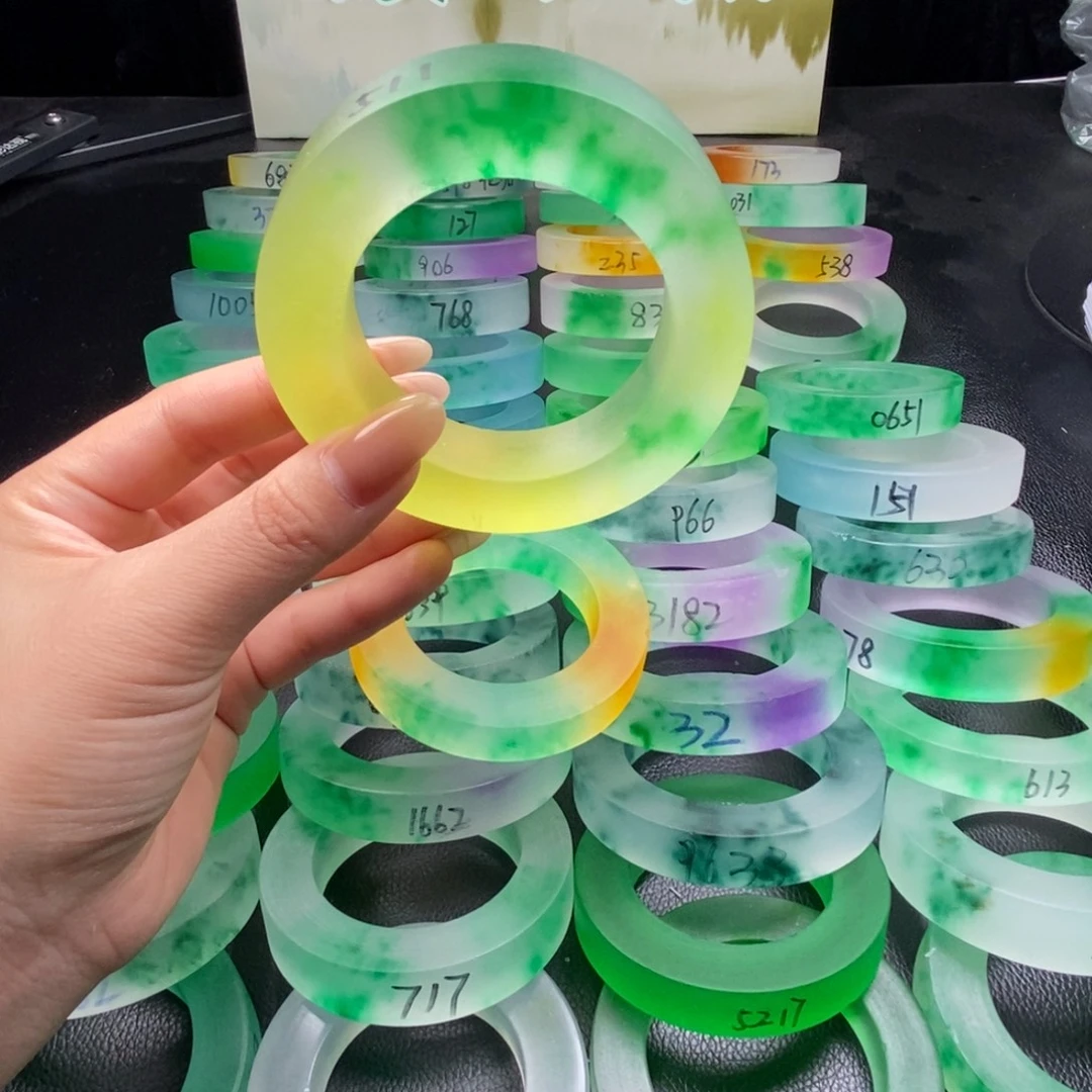 柠***檬玉独龙翠百搭手镯