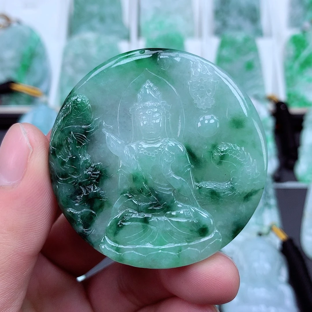 翡翠颈饰未镶嵌翡翠吊坠
