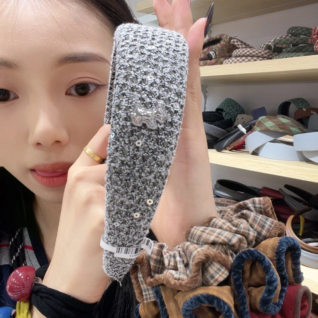 铁合金皮质灰色亮片小马