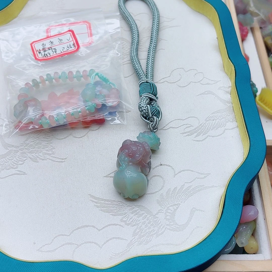 玛瑙/玉髓未镶嵌手链盐源99