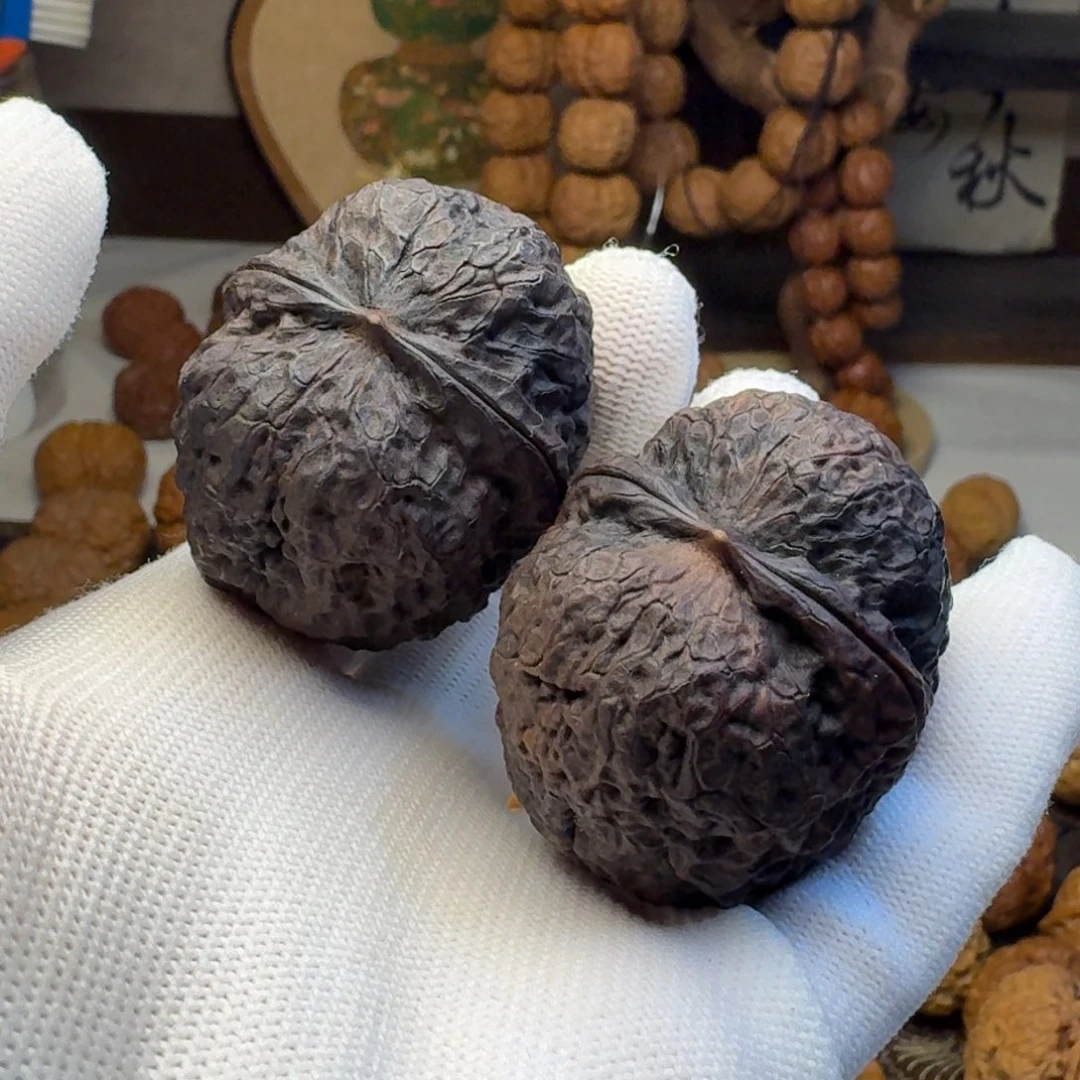 文玩核桃把件噬元珠42.3 天然地闷