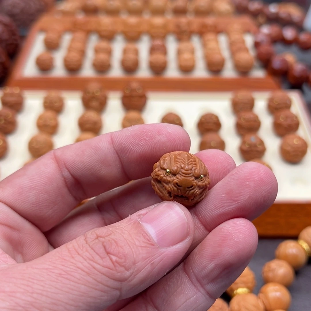 蓝*子1.9尺寸镶嵌款龙头单颗