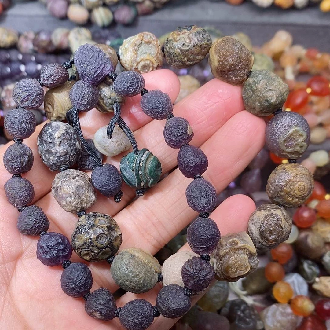 未镶嵌玛瑙/玉髓珠宝奇石?