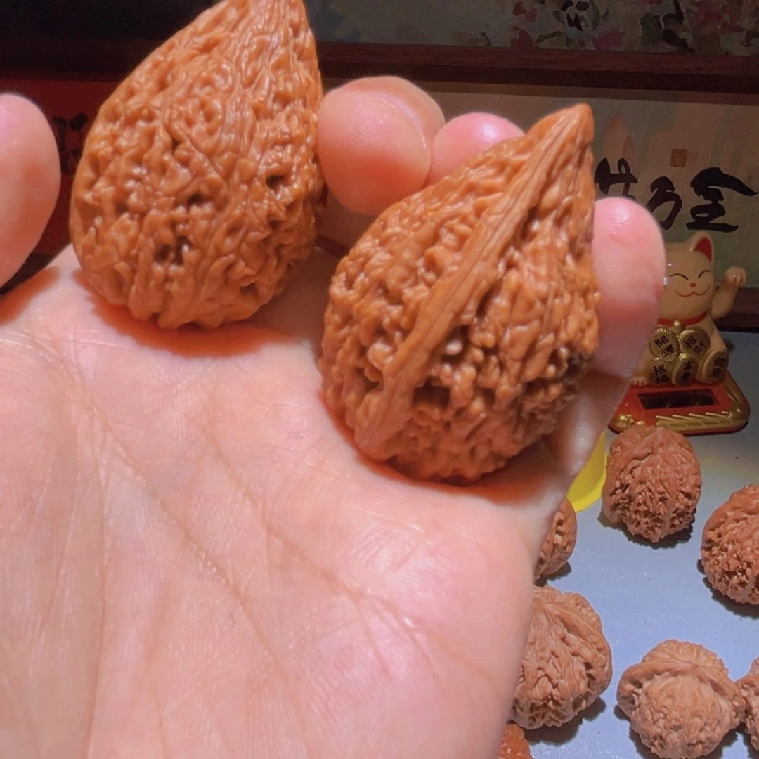 瑞麟文玩核桃坐佛 33.34.51/49.5 微瑕介意勿拍