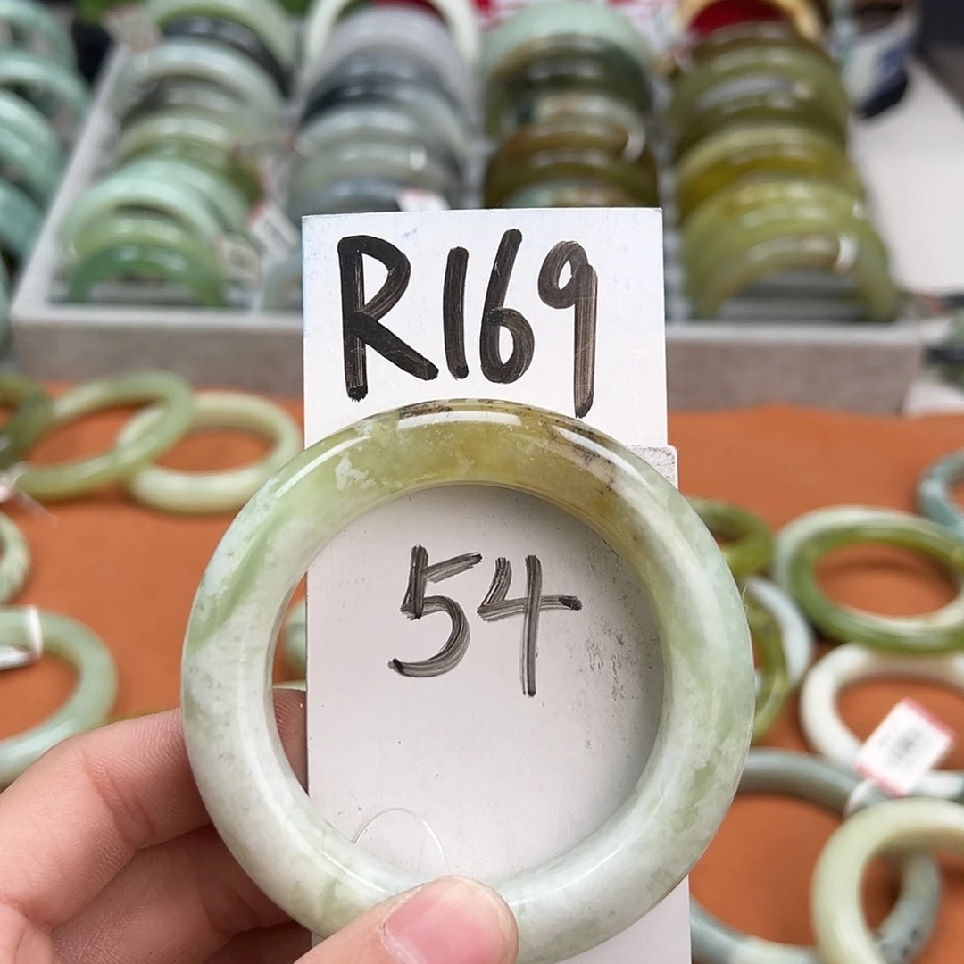 岫玉手镯未镶嵌天然岫玉