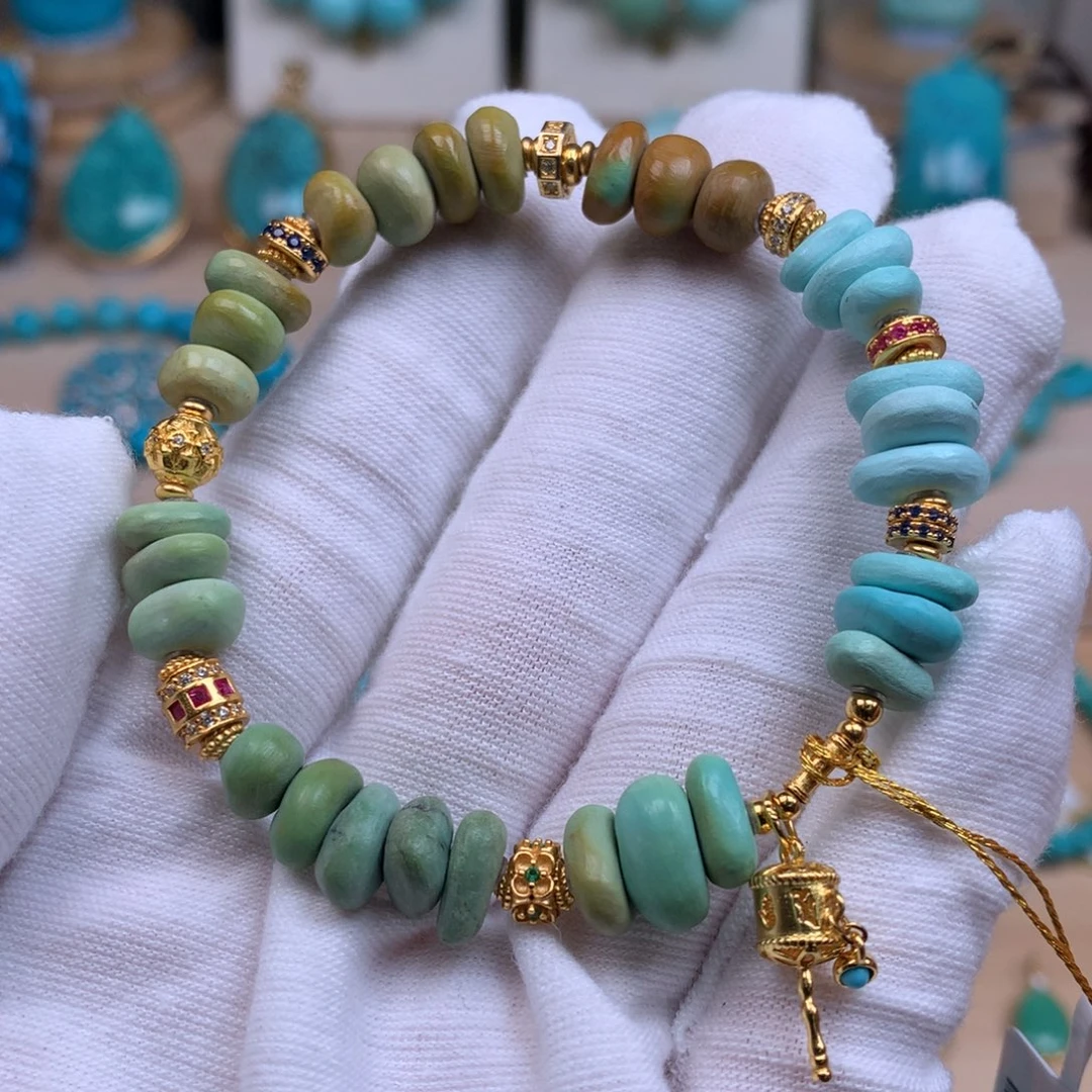 绿松石未镶嵌珠宝奇石