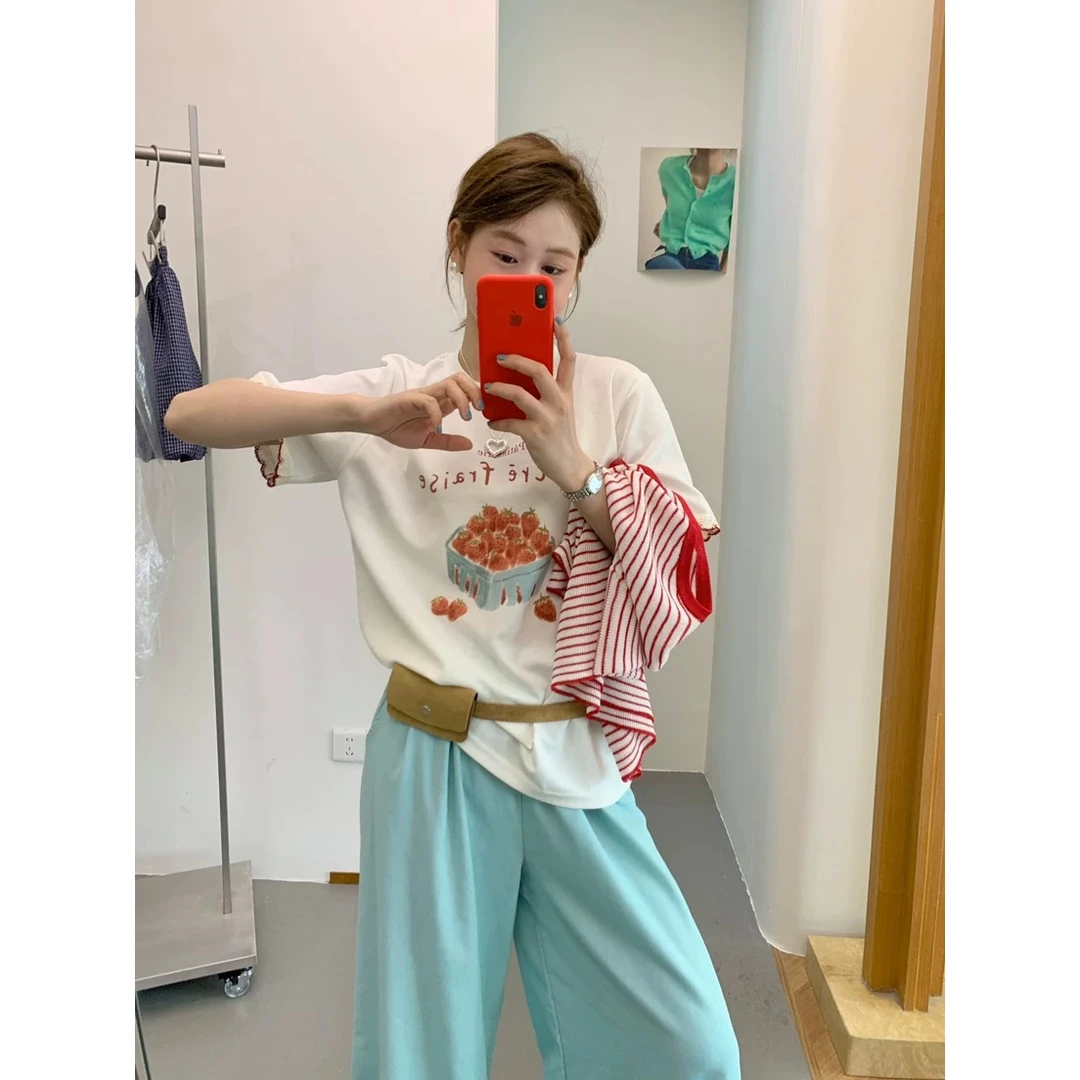 JIEJIE-【一盒草莓】韩系简约无感印花圆领T恤