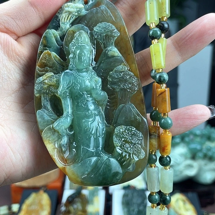 蛇纹石玉颈饰未镶嵌