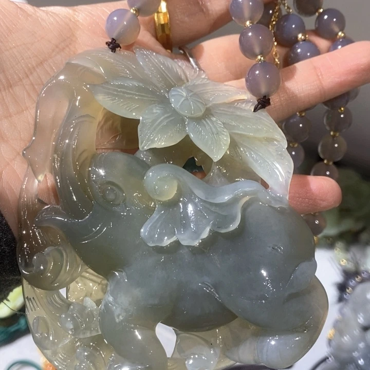 岫玉未镶嵌毛衣链