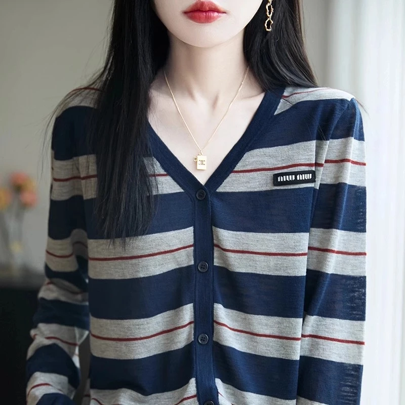 春秋针织长袖薄款春秋季针织衫宽松秋季女开衫条纹