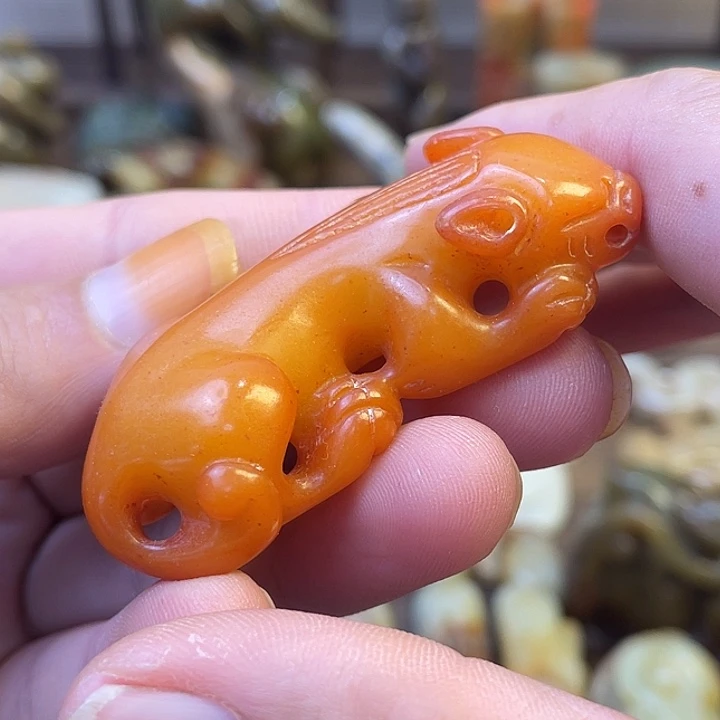未镶嵌和田玉（糖玉）挂件